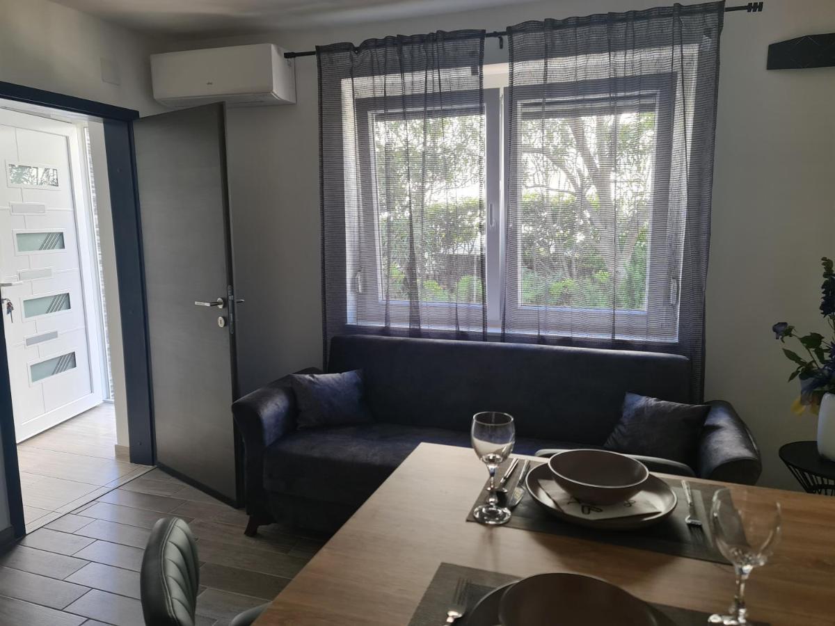 Apartman Nika 茨里克韦尼察 外观 照片