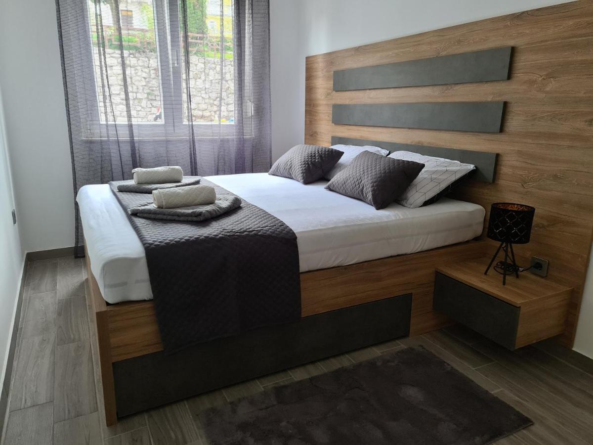 Apartman Nika 茨里克韦尼察 外观 照片